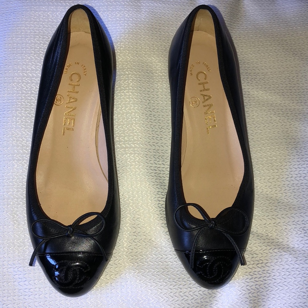 Authentic Chanel black shoes